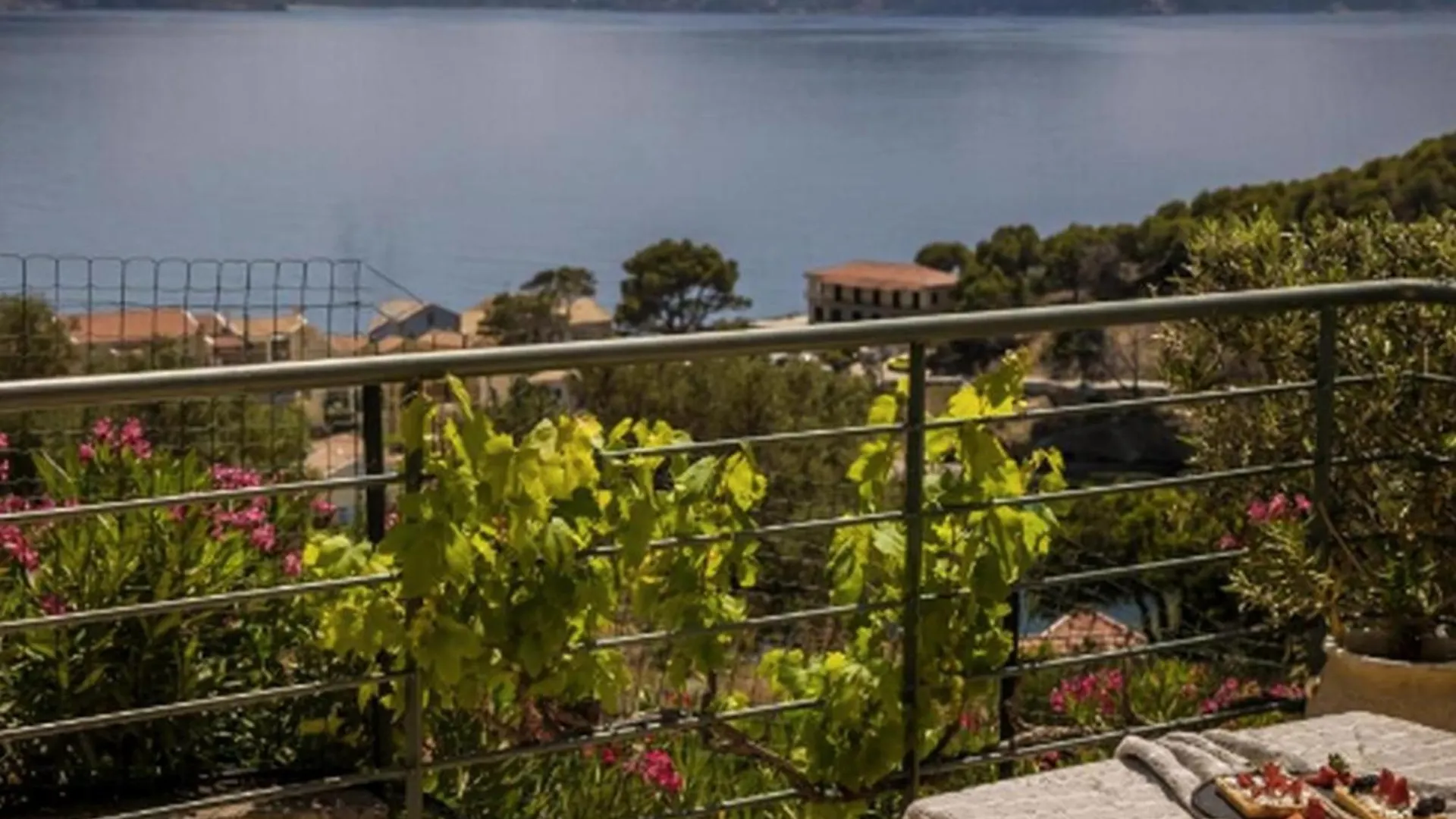 Sensational Kefalonia Villa Villa Lotto 2 Bedrooms Seafront Spectacular Sea Views Private Outdoor Pool Assos Asos Grecia